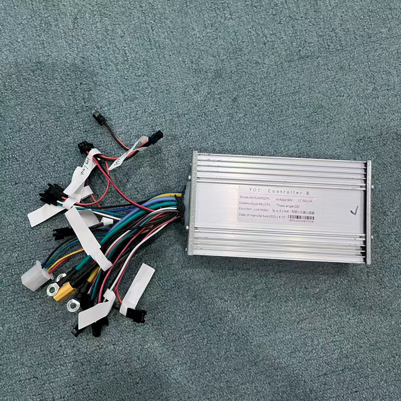 ตัวควบคุมความเร็ว FOC สำหรับสก - 60V 5600W Dual Motor Electric Scooter บทวิจารณ์และราคา